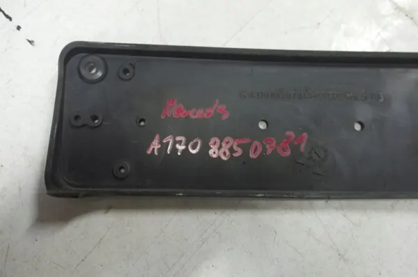 Mercedes-Benz CLA C117 Plaque d'immatriculation A1178850781 image 3