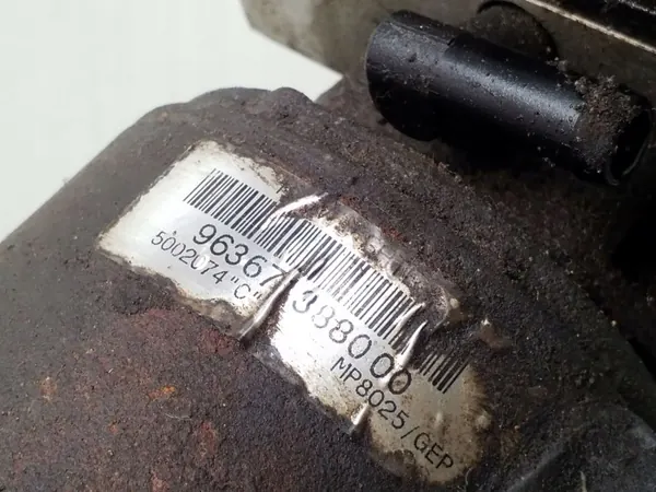 Federungspumpe Citroen C5 2.0 HDI OEM 9636713880 image 6