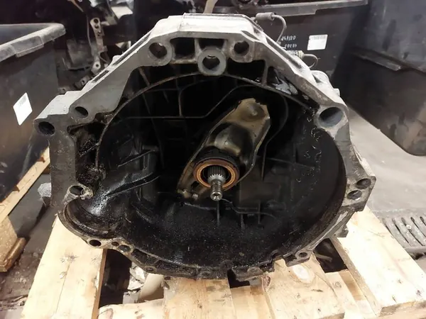 Boîte de vitesses AUDI A4 B6 2.0 20V image 4