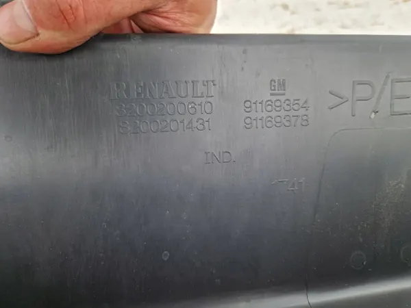 Renault OE 8200200610 paraurti posteriore image 8