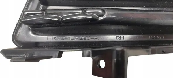 Faro halógeno Land Rover FK7215A298A - Usado image 5