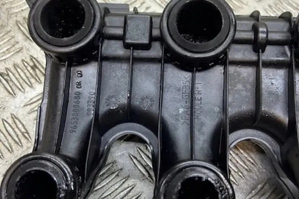 Intake Manifold MAZDA 3 (BK) 1.6L diesel 2006 image 5