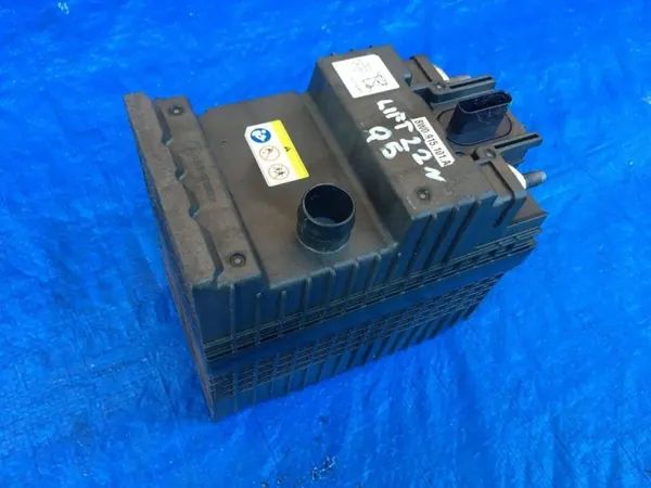 Audi Q5 Hjälpbatteri OEM 8W0915101A 1Ah image 4