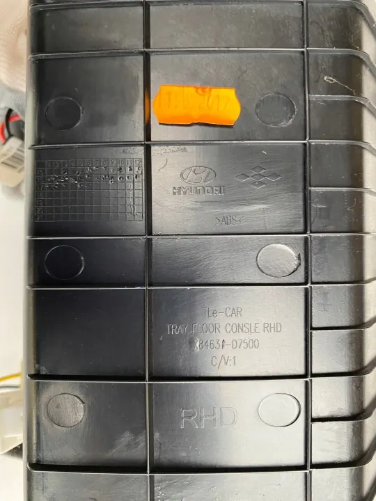 OEM 84631-d7500 Tupakansytytin AUX USB-lokero image 4