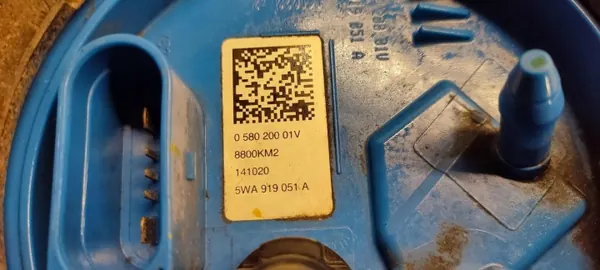 Skoda Karoq Polttoainesäiliö OEM 5Q0201020PQ image 9