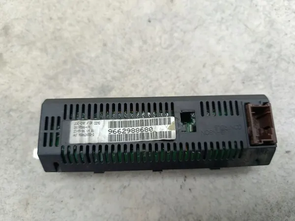 Pantalla Peugeot Expert II OEM 9662988680 - Usado image 3