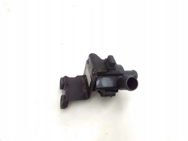 Pompe à eau Ford Kuga II OEM DS7G8C419CB - Occasion image 2
