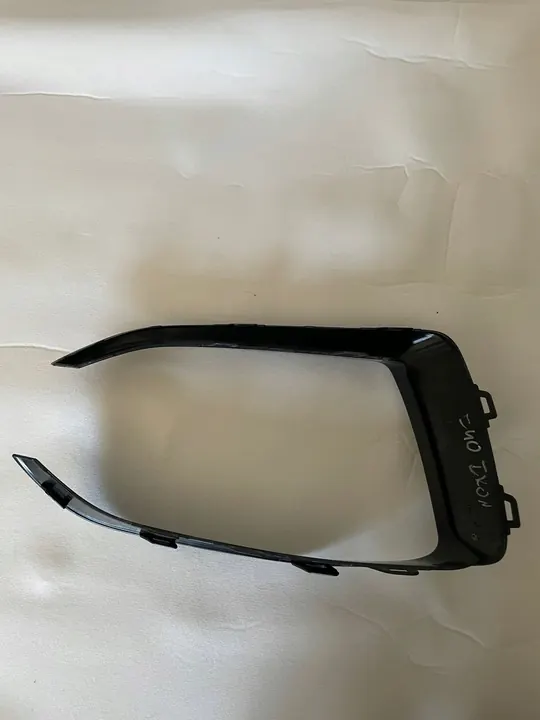 Oikea etupuskuri BMW 1 F40 image 4