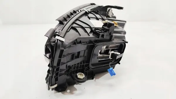 Mercedes-Benz C-Klasse W206 Digitale Licht A2069063003 image 4