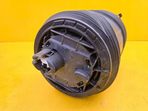 Sphères arrière gauche Audi Q8 OEM 4M0616001AK image 4