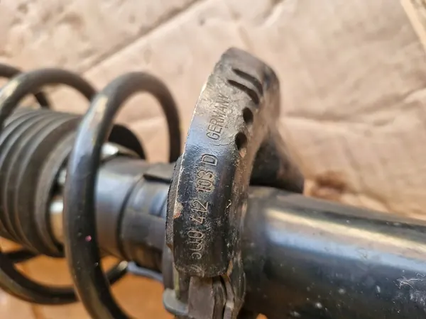 Ammortizzatore anteriore Seat Leon (5F) 5Q0413023Fp image 7