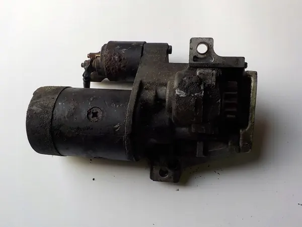 Motor de arranque Volkswagen Golf 4 1.9 SDI OEM 09A911023B image 2