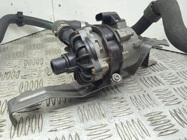 BMW F10 M5 M6 Elektrisk kylvätskepump OEM 2284291 image 4