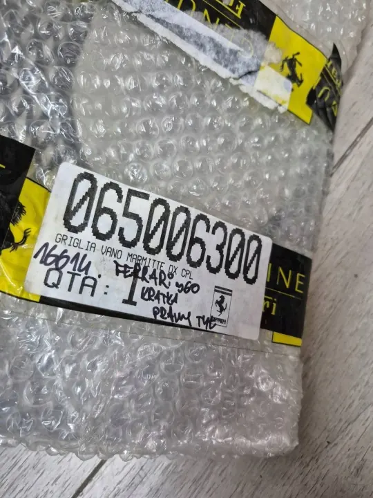 Ferrari 360 achterbumper rooster rechts OEM 65006300 image 3