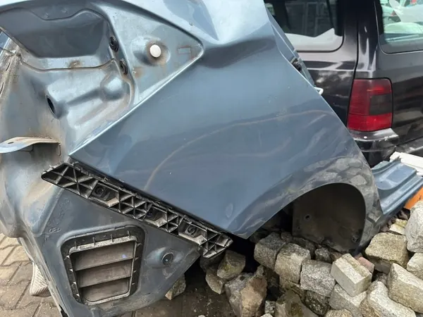 Taka lokasuoja OEM PAS TYLNY HYUNDAI I20 II image 8