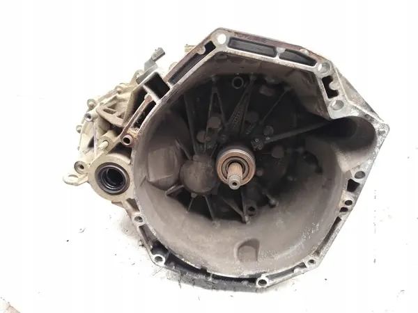 Nissan Qashqai 1.5 dCi Manuaalivaihteisto image 10