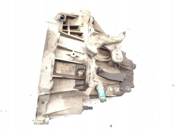 Nissan Qashqai 1.5 dCi Manuaalivaihteisto image 6