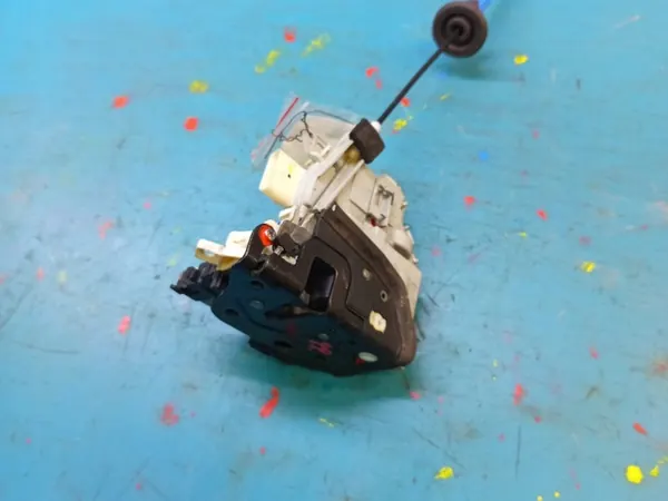 Höger Framslå 8J1837016C Audi A4 B8 image 10