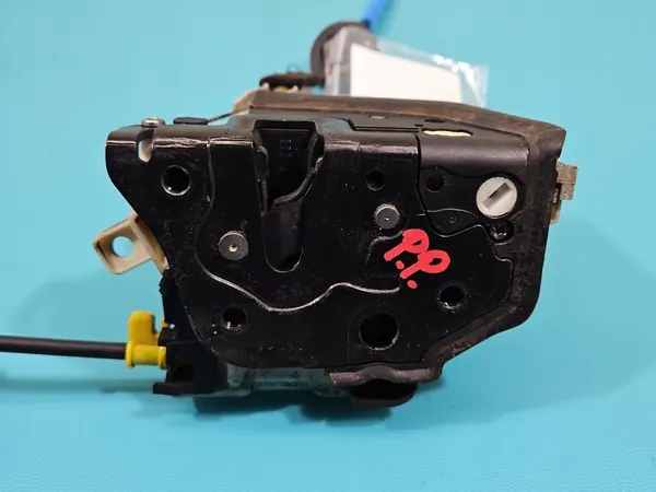 Höger Framslå 8J1837016C Audi A4 B8 image 2