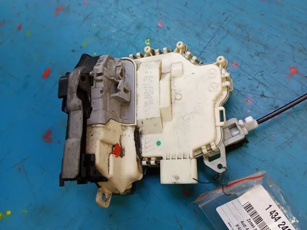 Höger Framslå 8J1837016C Audi A4 B8 image 9