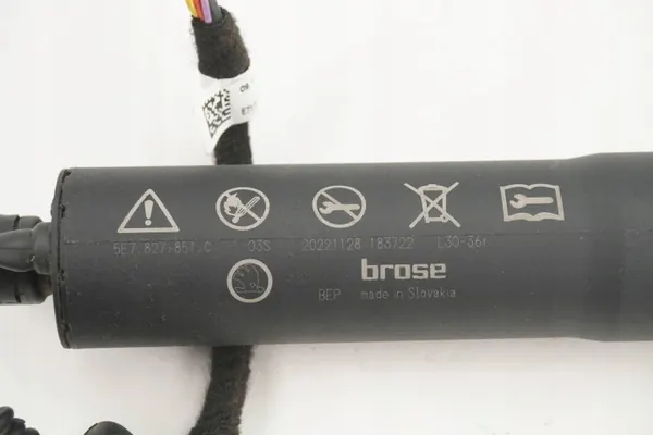 Actuateur de coffre OEM 5E7827851C pour Skoda Octavia image 4