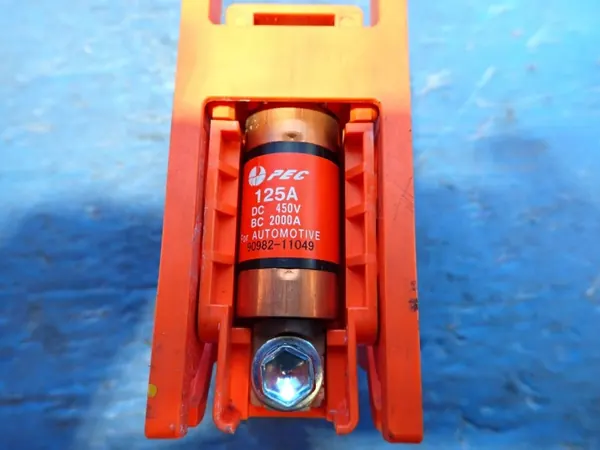 Fusible batterie Toyota OEM 9098211049 pour Prius 1.5L image 4