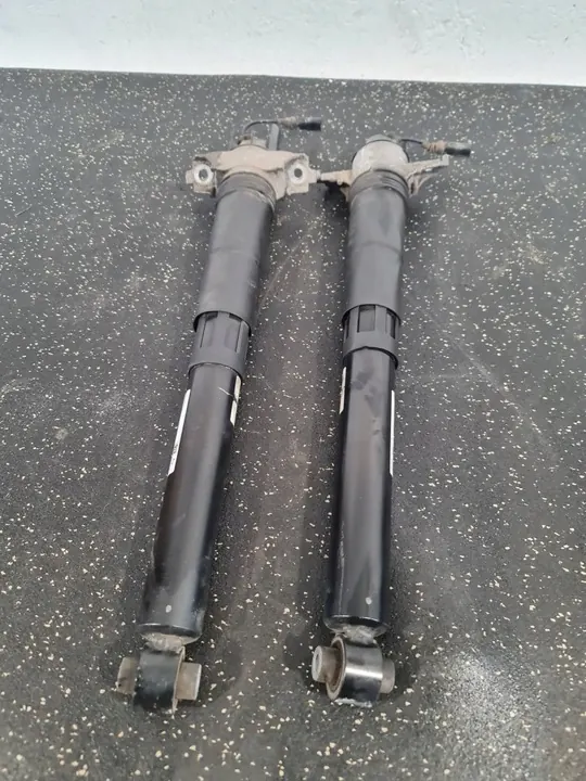 Amortisseur VW Touareg III (CR7) Gauche ou Droit - OEM 4m4513021ac image 1