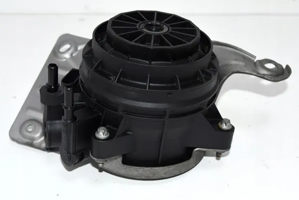 BRÄNSLEPUMP MERCEDES W118 W177 W247 image 3