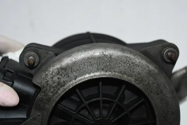 BRÄNSLEPUMP MERCEDES W118 W177 W247 image 5