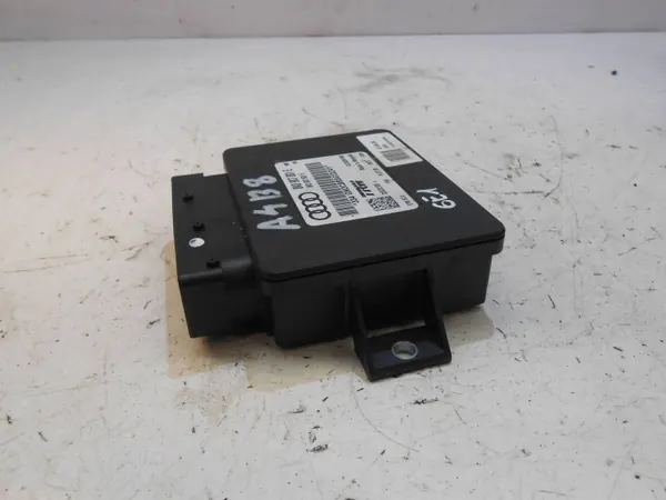 Audi A4 B8 Käsijarru Ohjain OEM 8K0907801E image 5