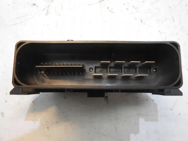 Audi A4 B8 Käsijarru Ohjain OEM 8K0907801E image 8