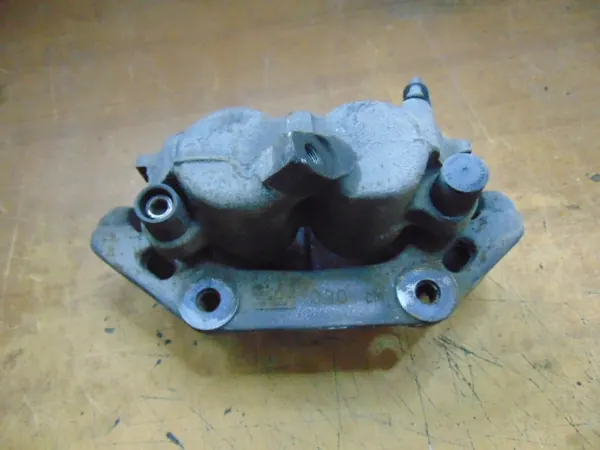 Étrier de frein avant gauche BMW E38 OEM 42/32 image 5