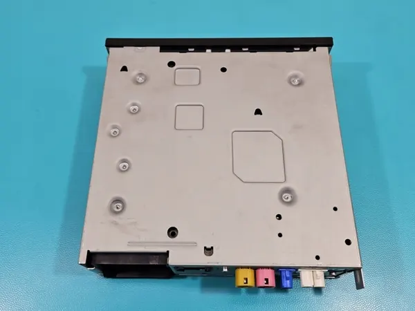 Lector de tarjetas SD Skoda OEM 5Q0035864C - Usado image 7