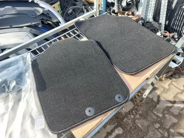 OEM 749028719R Vorderteppiche für Dacia Spring 21 image 4