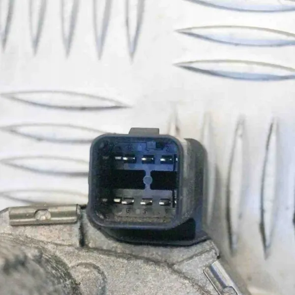 BMW 3 (E90) Vergaser 2.0L 2009 OEM 7561066A2C56115534 image 3