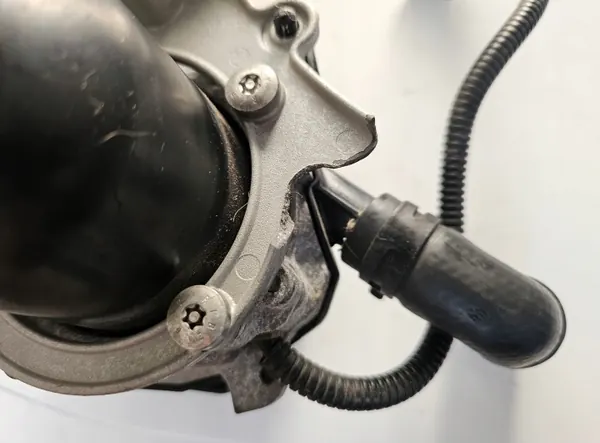 Porsche OE 7PP959253 Sekundärluftpumpe - Gebraucht image 7