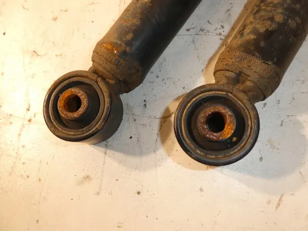 Ammortizzatore posteriore VW Caddy IV image 4