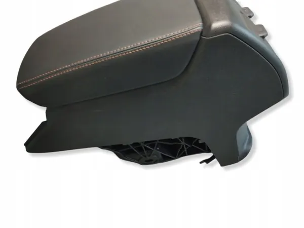 Cupra Formentor Armlehne OEM 5FF864207B - Gebraucht image 3