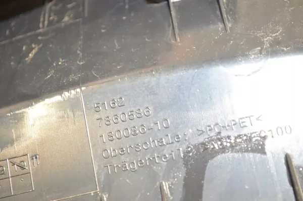 BMW X1 F48 takaspoileri OEM 51627360536 image 4