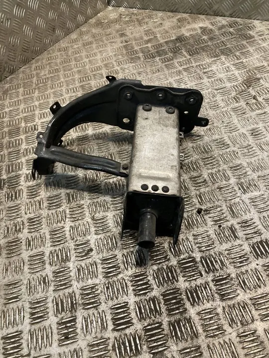 Mercedes-Benz E W211 Främre Höger Långsgående Balk image 3