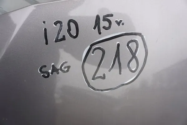 HYUNDAI I20 LIFT HUVA 2012-2015 GRÅ 664001J500 image 2