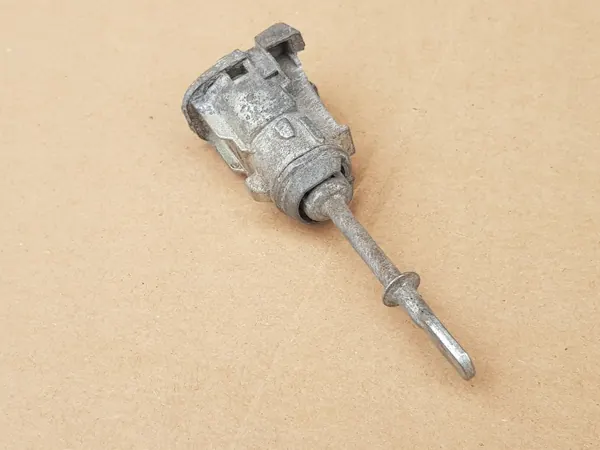 OEM Ovisärmänsylinteri - Vasen Etu SEAT Leon II:lle image 4