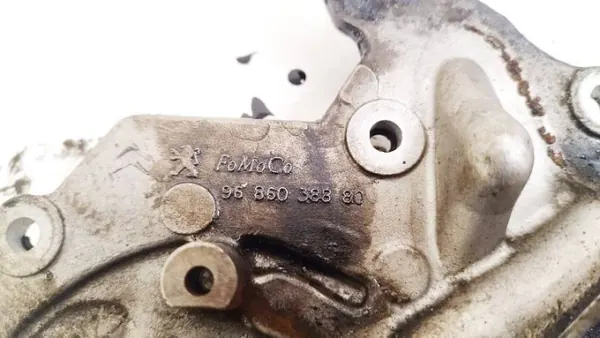 Pompe à huile OEM 9686038880 Peugeot Partner 1.6L image 4