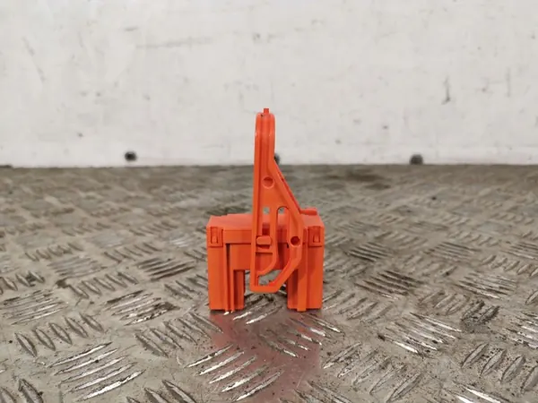 Toyota Prius Pyrotekninen puristin OEM FBZ12919 image 2