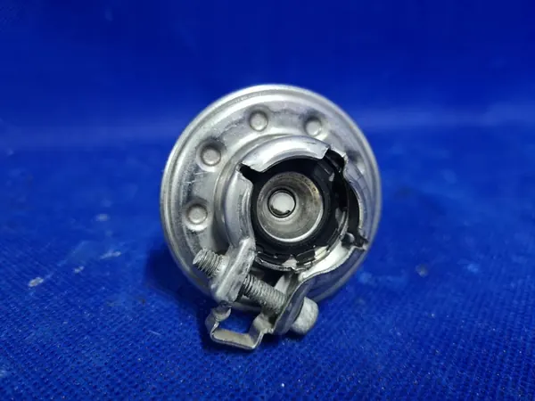 AdBlue Injector Audi A6 A7 A8 3.0 TDI OEM 4H0131113A image 7