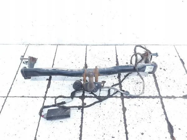 Gancho de reboque Volvo XC90 2003-2015 OEM 8698921 image 2