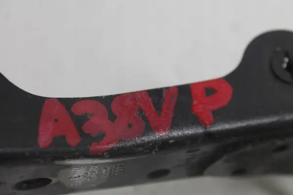 Framfäste höger 8V0821136A Audi VW image 3