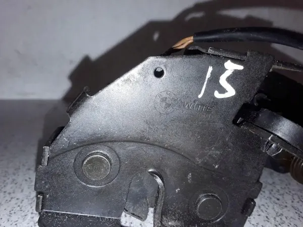 BMW 5 Touring E39 takaikkuna spoileri OEM 51248238469 image 3