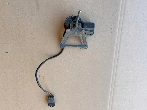 Linker Scheinwerfermotor OEM 0390206945 für Volvo 960 image 2