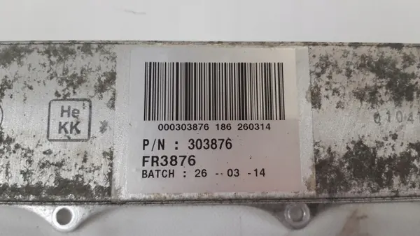 Arrefecedor de óleo Maserati OEM 303876 - Usado image 3